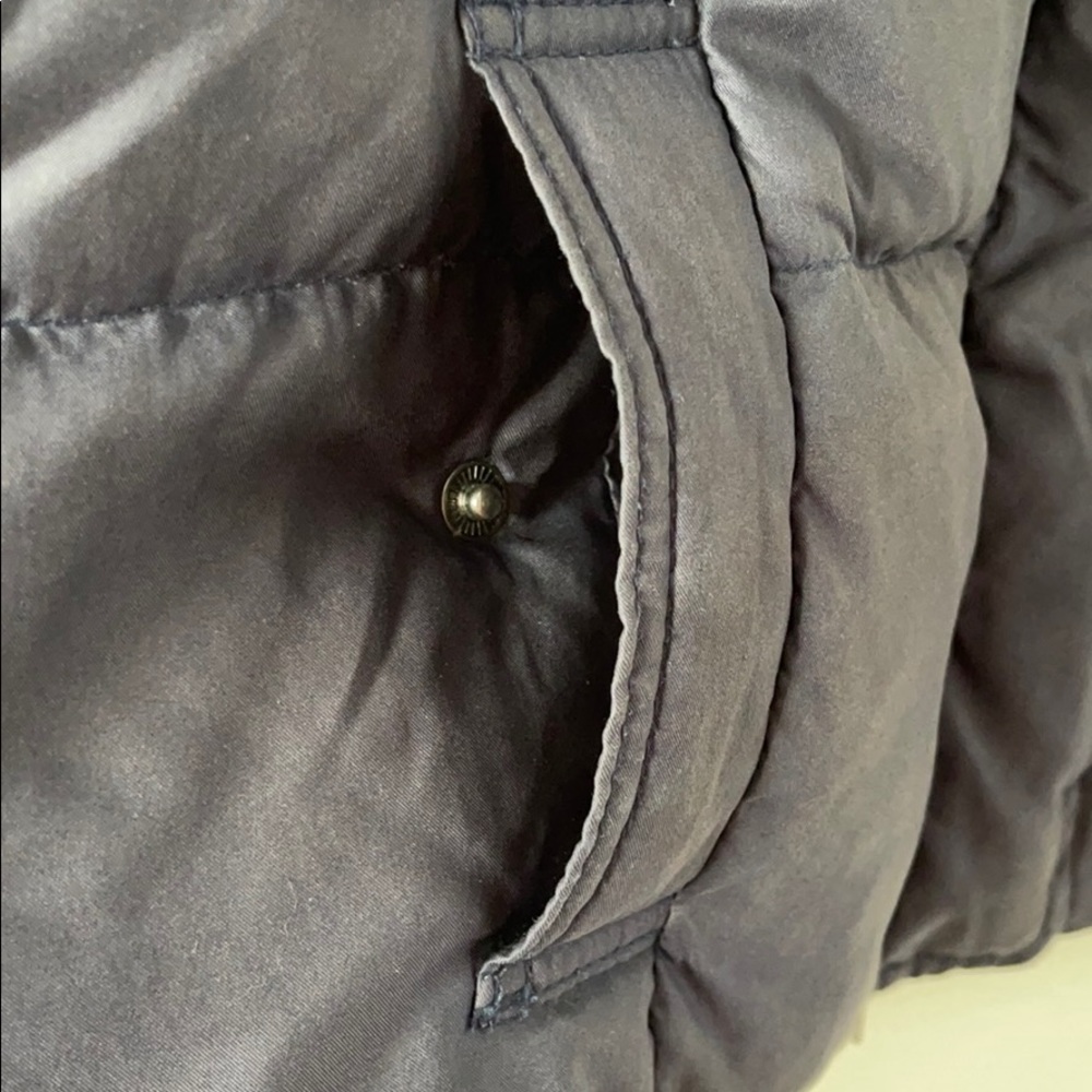 A&F Navy Feather Down Puffer Vest w/ Pockets - M - Picture 4 of 5